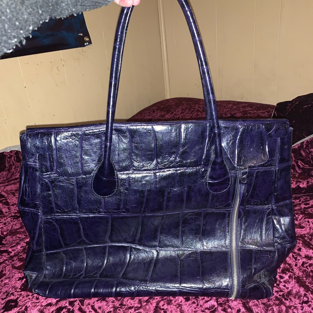 🚫SOLD🚫Dark purple, crocodile print Kate Landry tote. (Large)